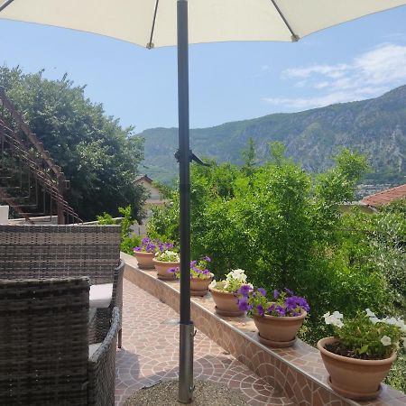 Apartments Feniks Котор Екстериор снимка