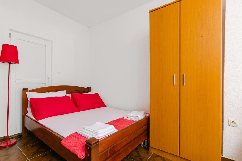 Apartments Feniks Котор Екстериор снимка